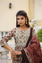 Kurta Set for Women - Stylish and Comfortable Ethnic Wear | Aaronee