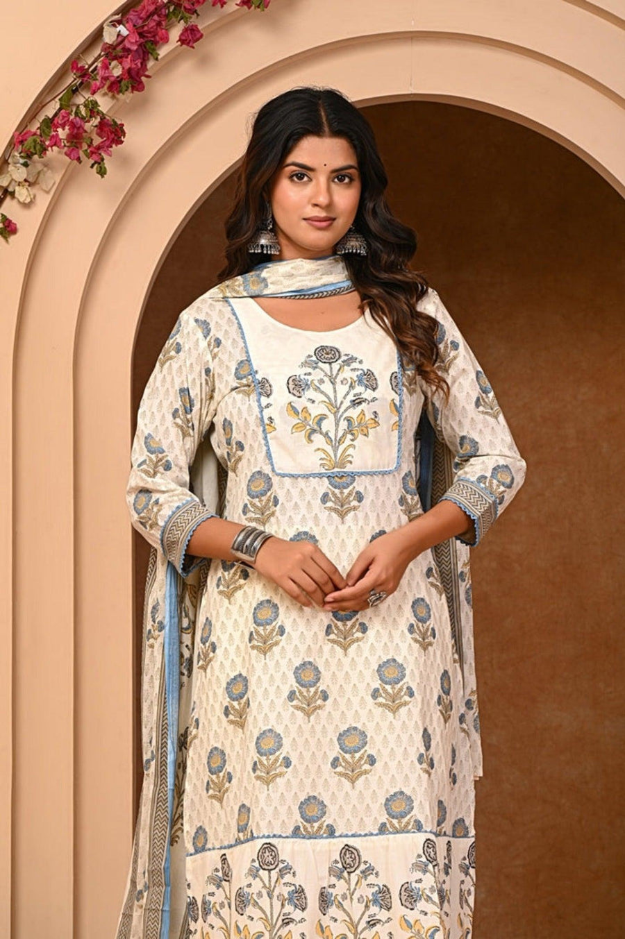 Kurta Set for Women with Dupatta - Ethnic Elegance by Aaronee