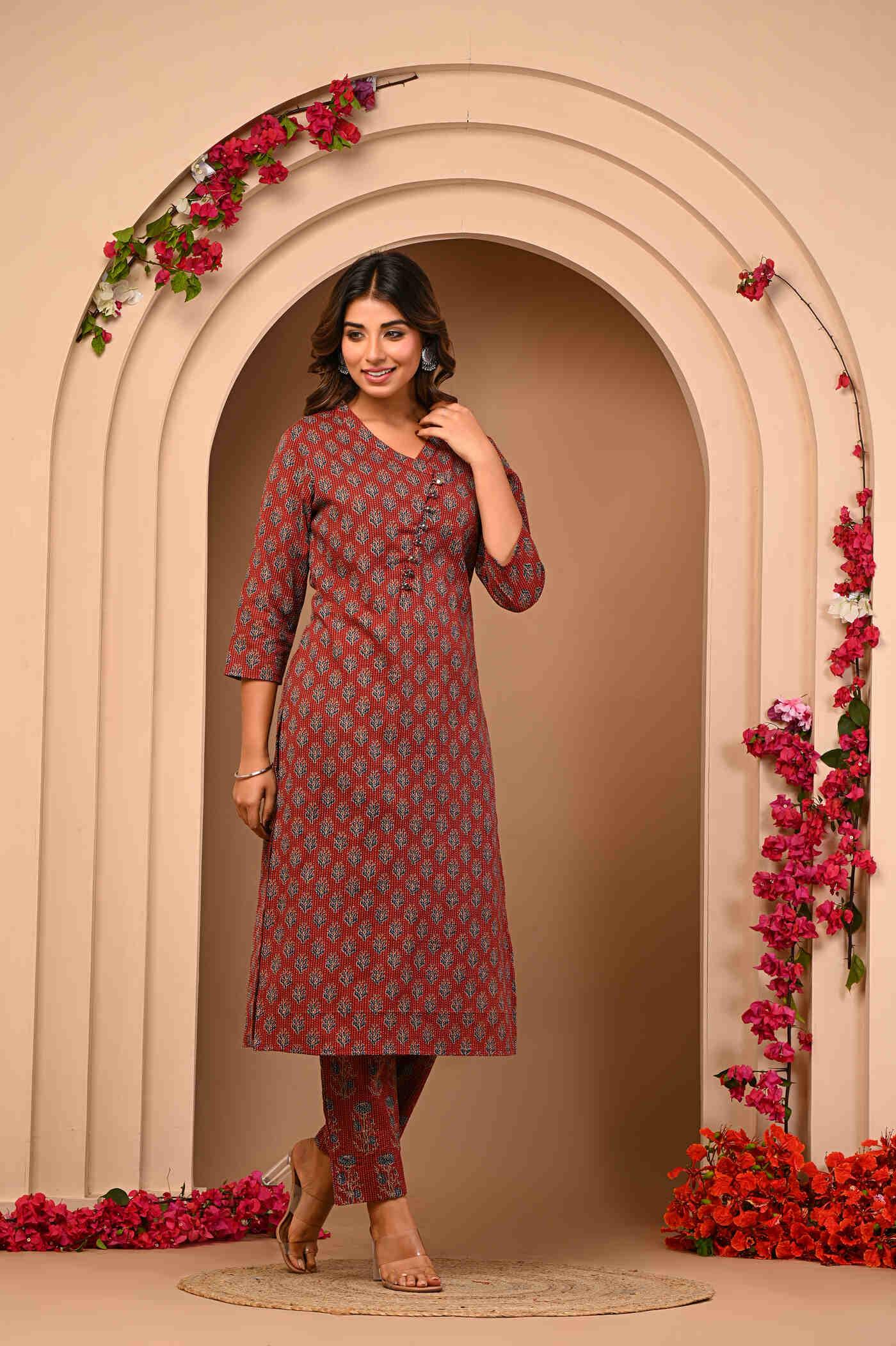 Elegant Kurta Set for Women - Ethnic Wear Collection at Aaronee