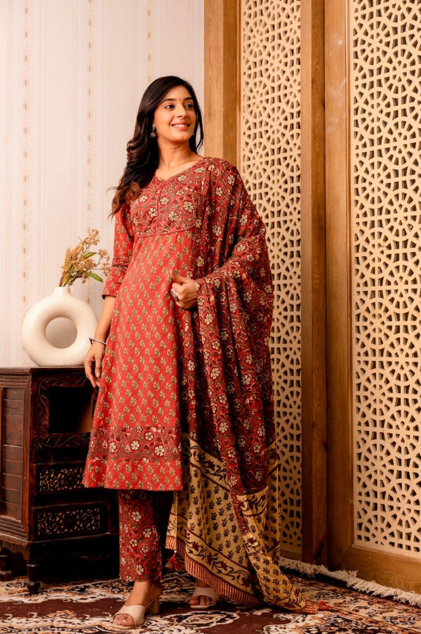 Kurta Set for Women - Elegant Ethnic Styles | Aaronee