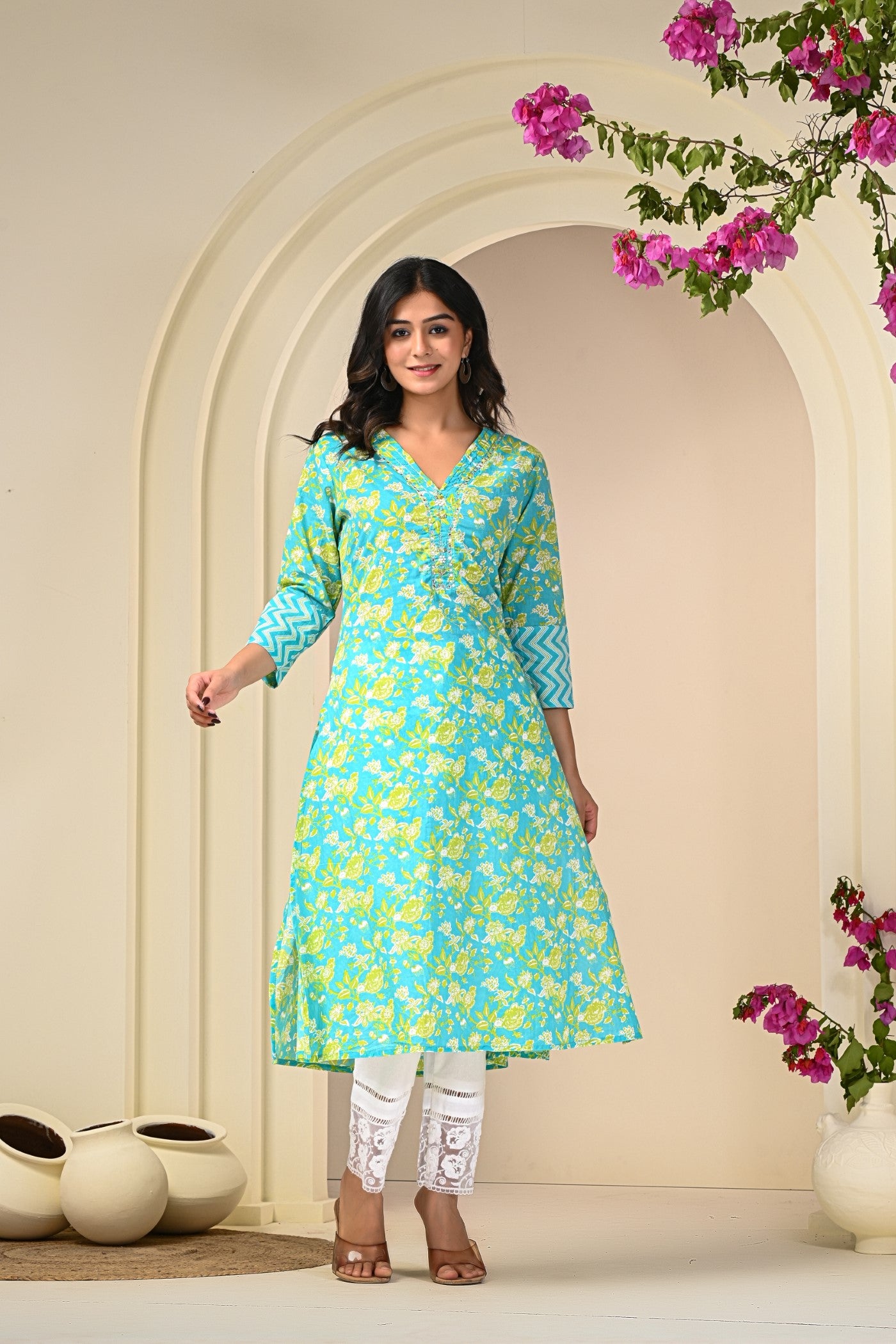 Kurti for Women - Stylish Ethnic Wear by Aaronee