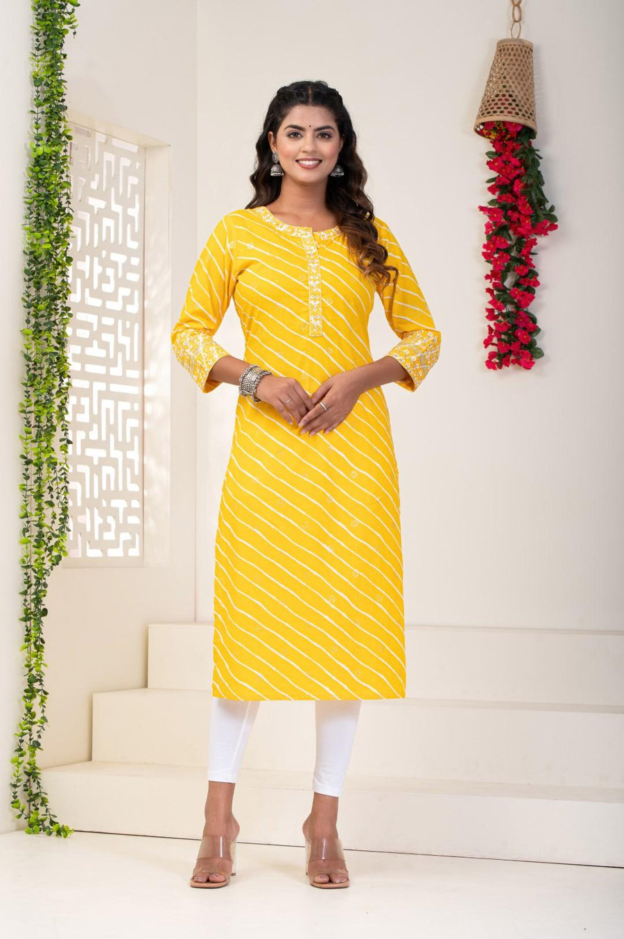 Kurti for Women - Stylish Ethnic Wear | Aaronee