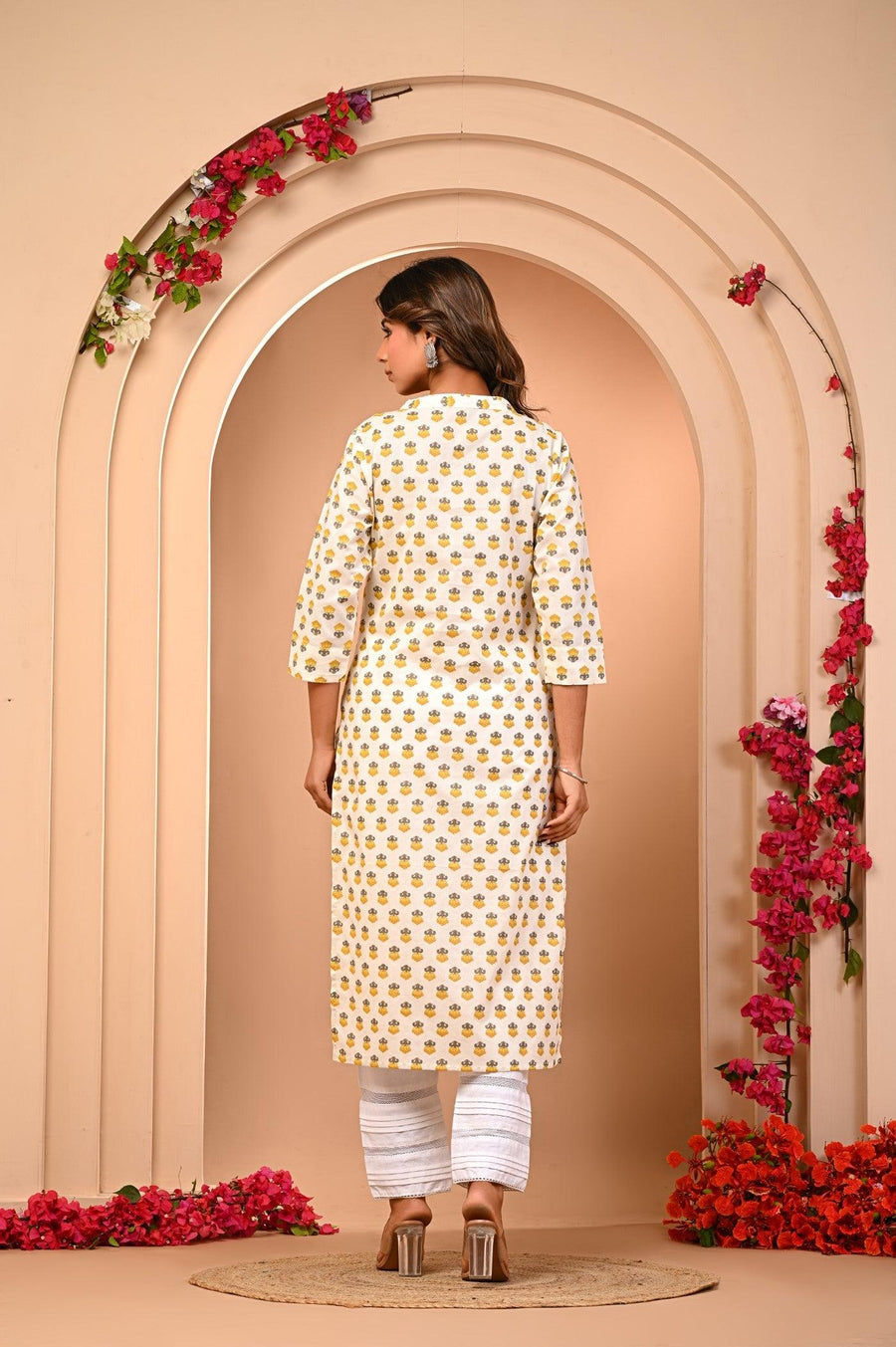 Kurti for Women - Elegant Ethnic Wear by Aaronee