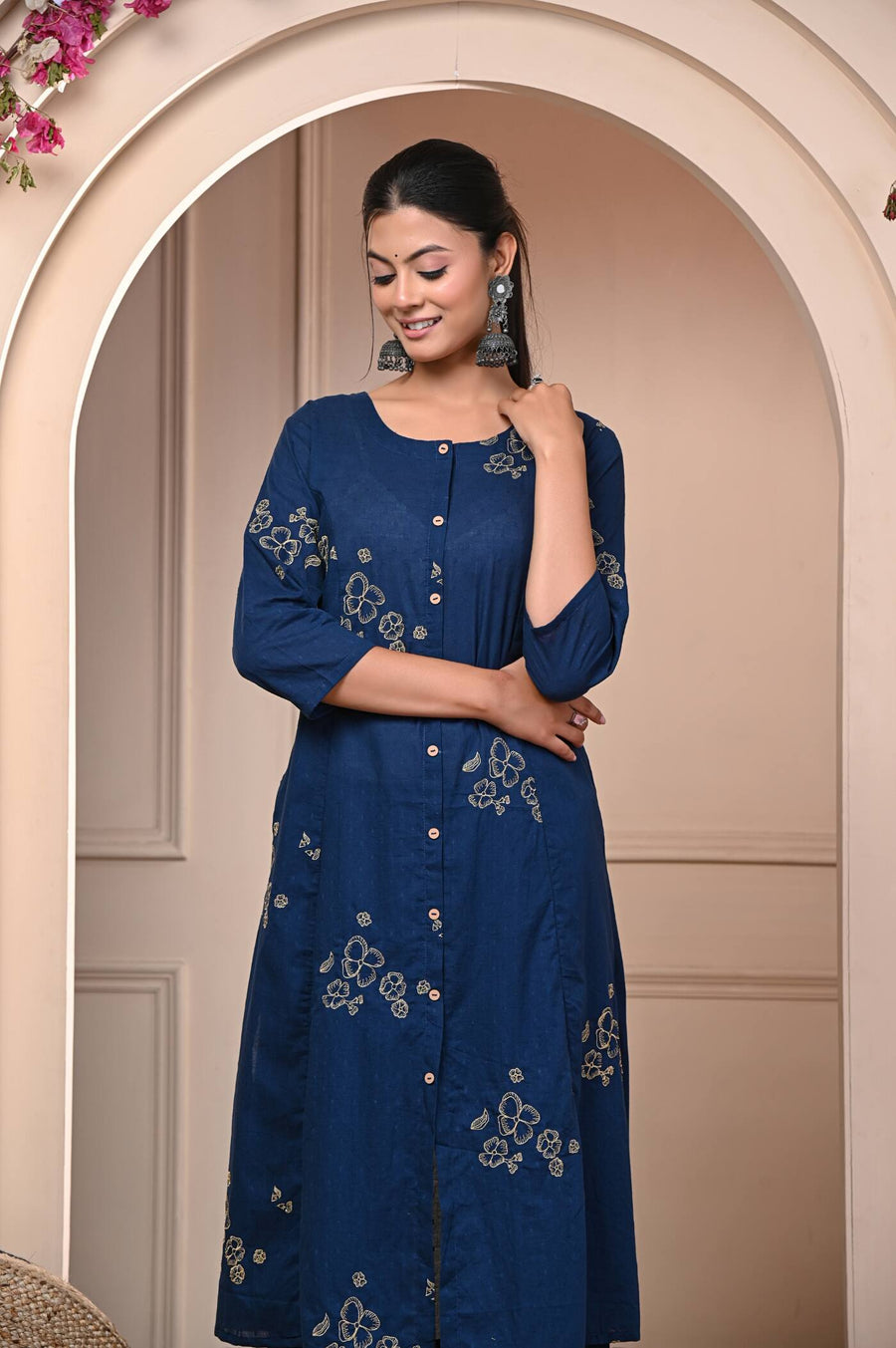 Elegant Navy Blue Floral Embroidered Kurta Set