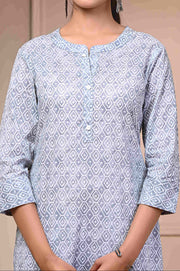  Classic Grey and White Kurta for Timeless Elegance