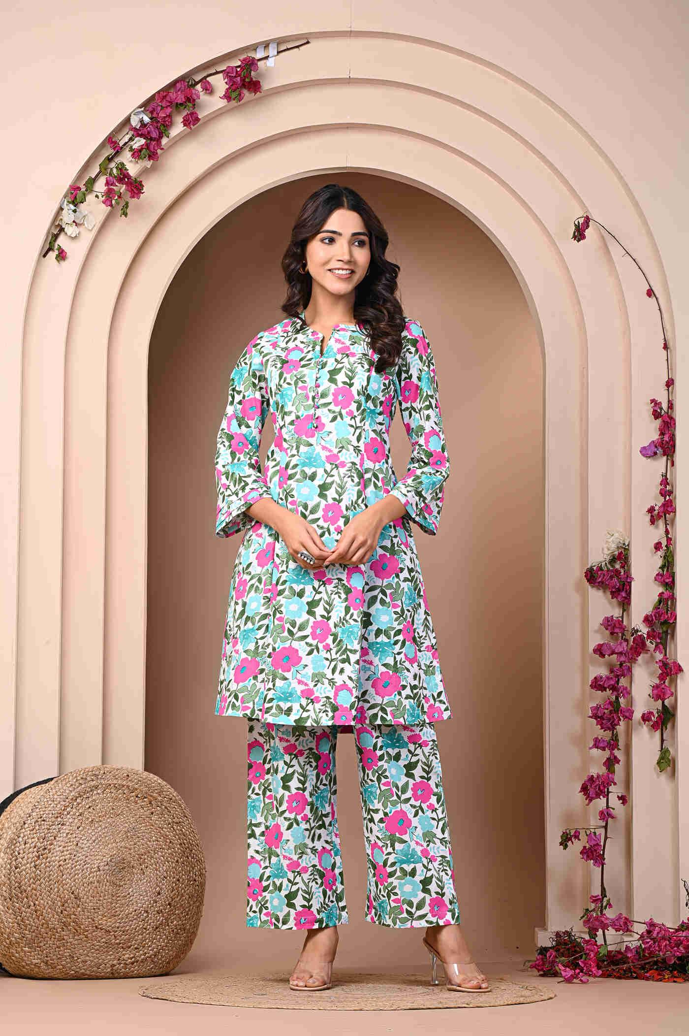 Blossom Chic: Stylish Floral Print Kurta and Pant for Women