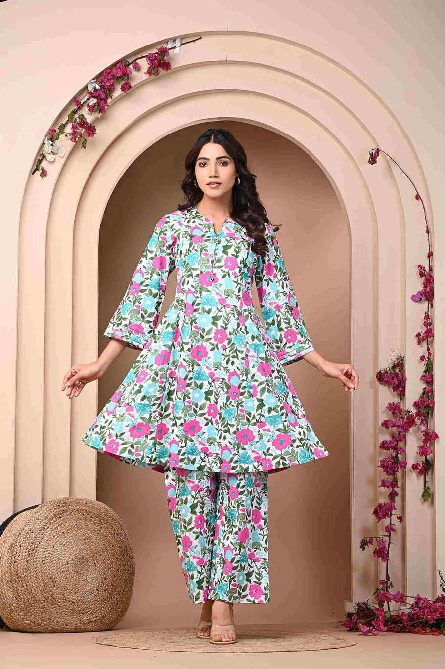 Blossom Chic: Stylish Floral Print Kurta and Pants for Women