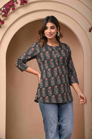 Trendy Short Kurti for Women - Fashionable Ethnic Wear by Aaronee