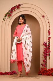 Discover Elegance with Aaronee's Katha Embroidered A-Line Dupatta Set