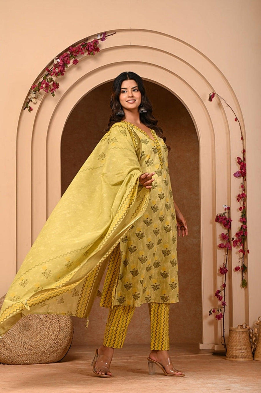 Elevate Your Style with Aaronee Straight Kurta Pant and Dupatta Set.