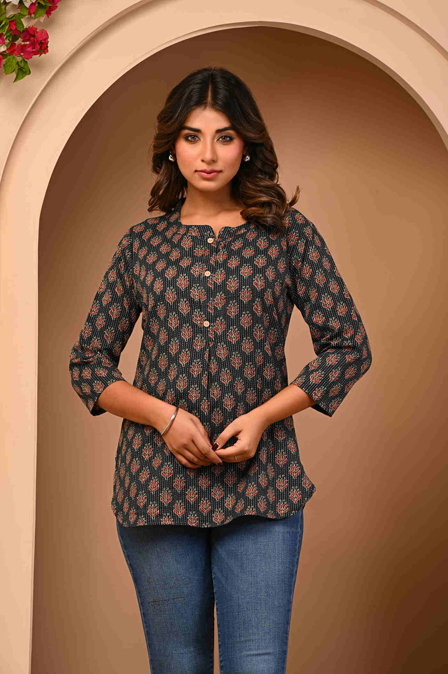 Trendy Stylish Printed Short Kurti: A Fashion Essential