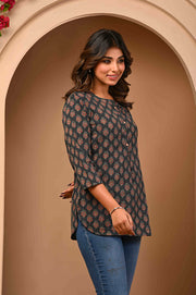 Trendy Stylish Printed Short Kurti: A Fashion Essential