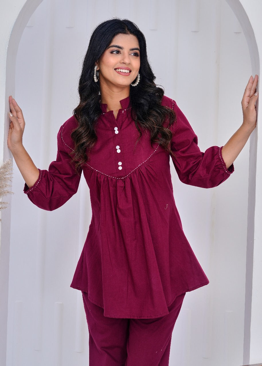 Maroon Balloon Sleeve Kurta Pant Set by Aaronee