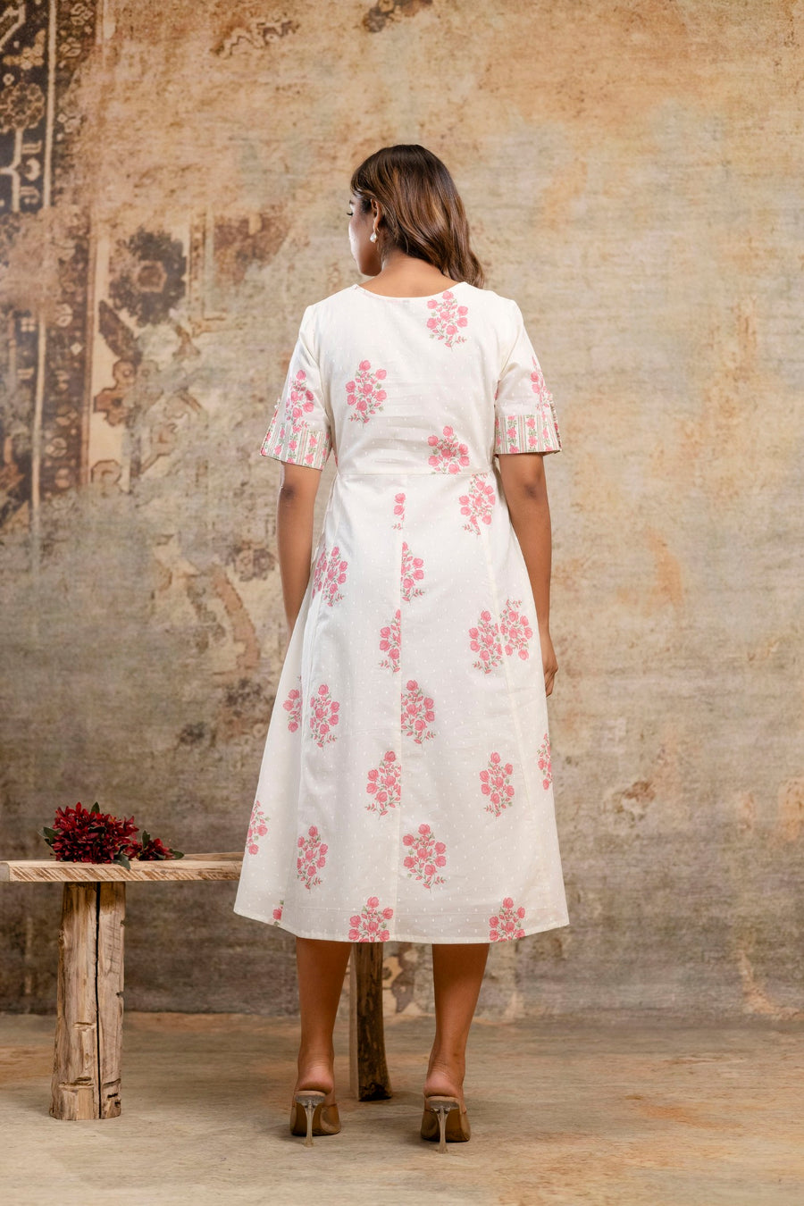 White & pink casual cotton dress