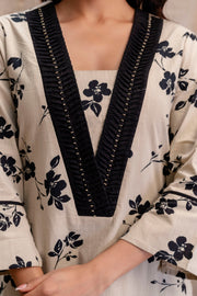 Women's kurta set with handcrafted neckline design