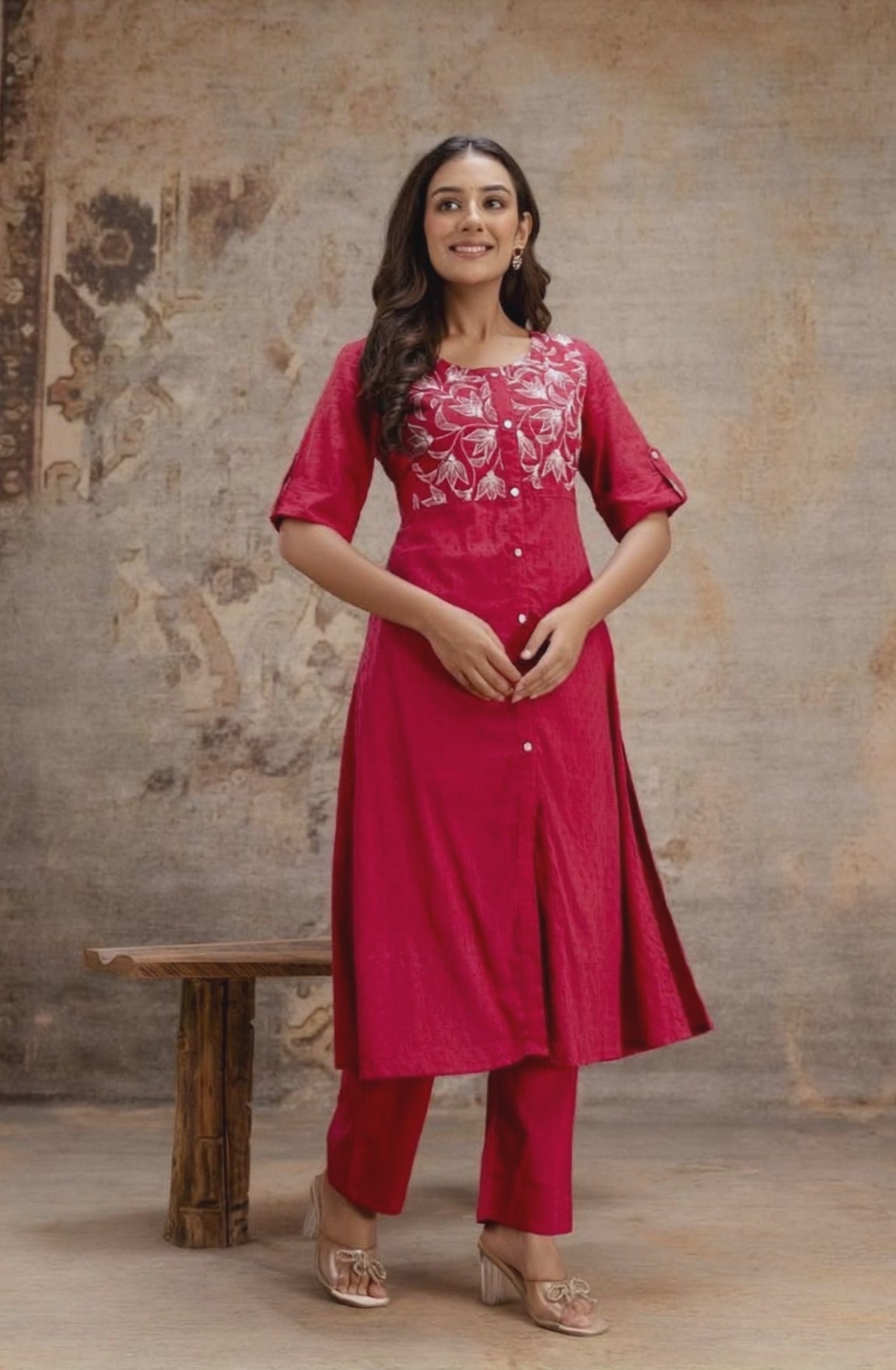 Red embroidered kurta pant set Aaronee