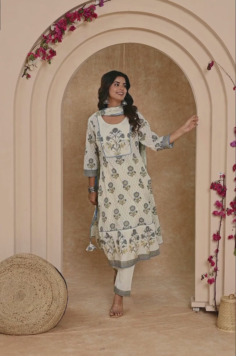 Kurta Set for Women with Dupatta - Ethnic Elegance by Aaronee